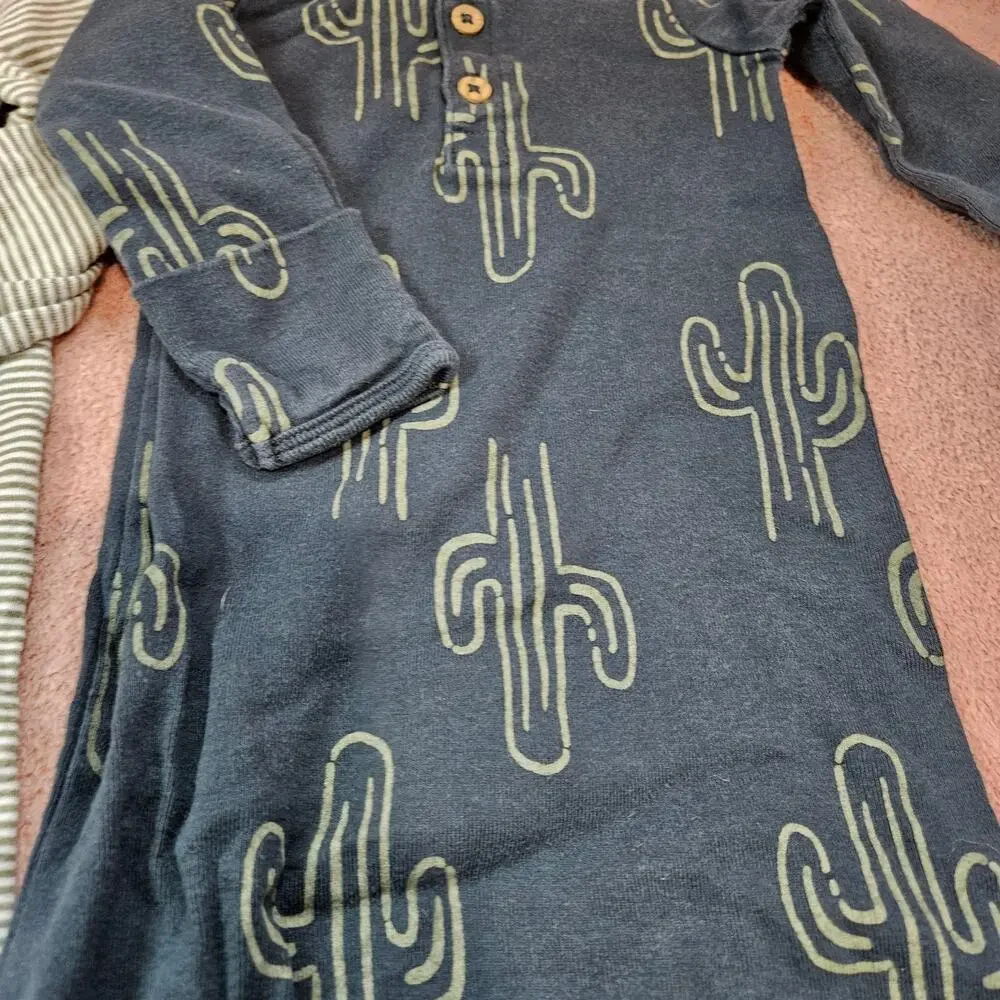 Carter's Sleep Gown Size 3M Cactus & Buffalo Lot of 2